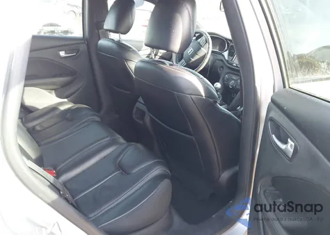 2013 Dodge Dart Limited z USA, uszkodzony, nr VIN 1C3CDFCH1DD309873